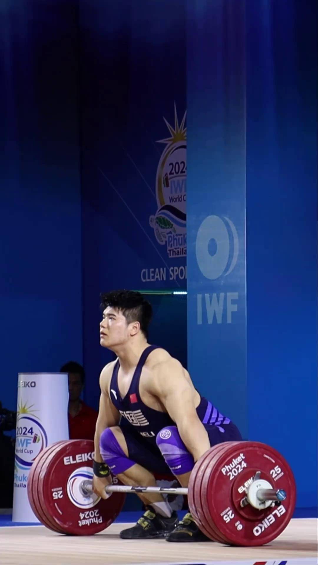 举重项目泰国选手打破记录夺得冠军 举重项目泰国选手打破记录夺得冠军