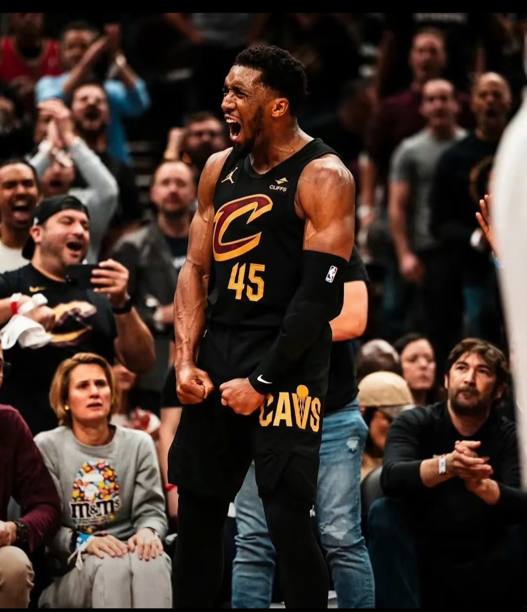 包含勇士客场力克骑士,赢得两连胜的词条 包含勇士客场力克骑士,赢得两连胜的词条