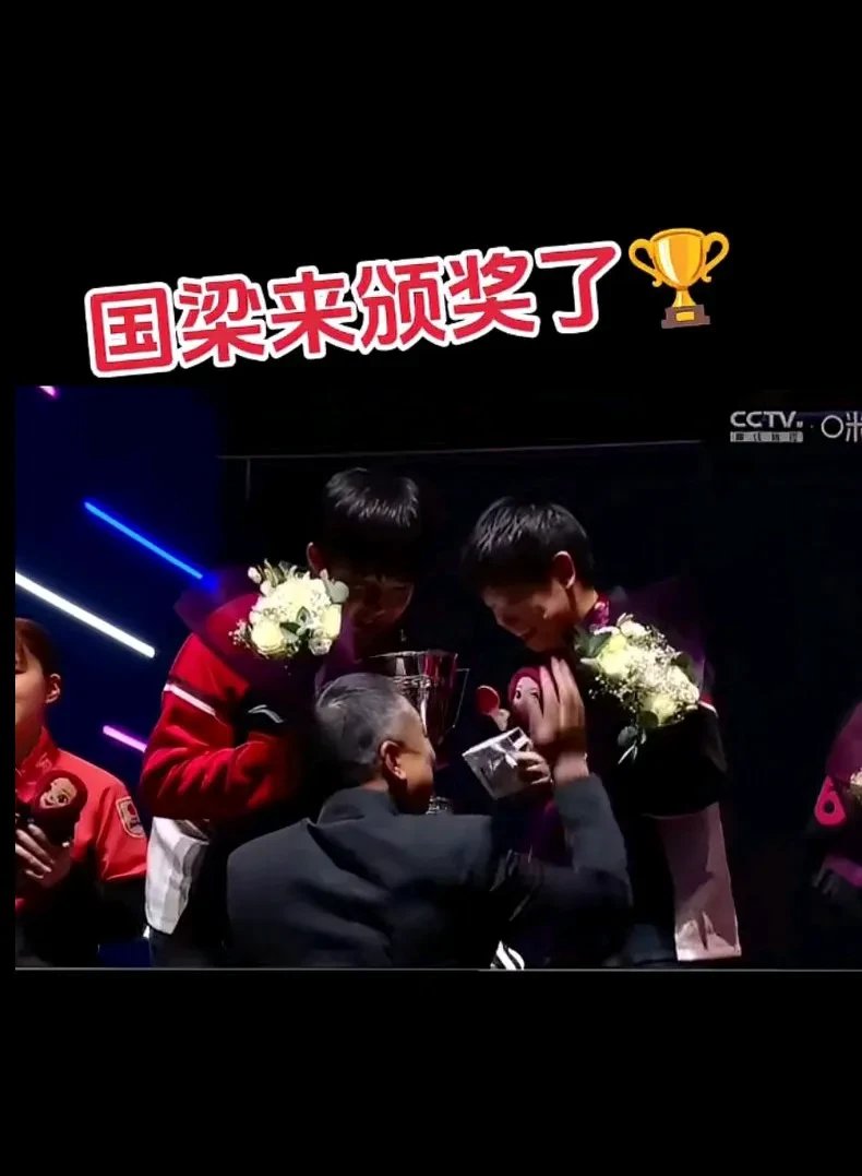 开云下载-精彩绝伦的比赛风云再起，谁将成为最终的胜者