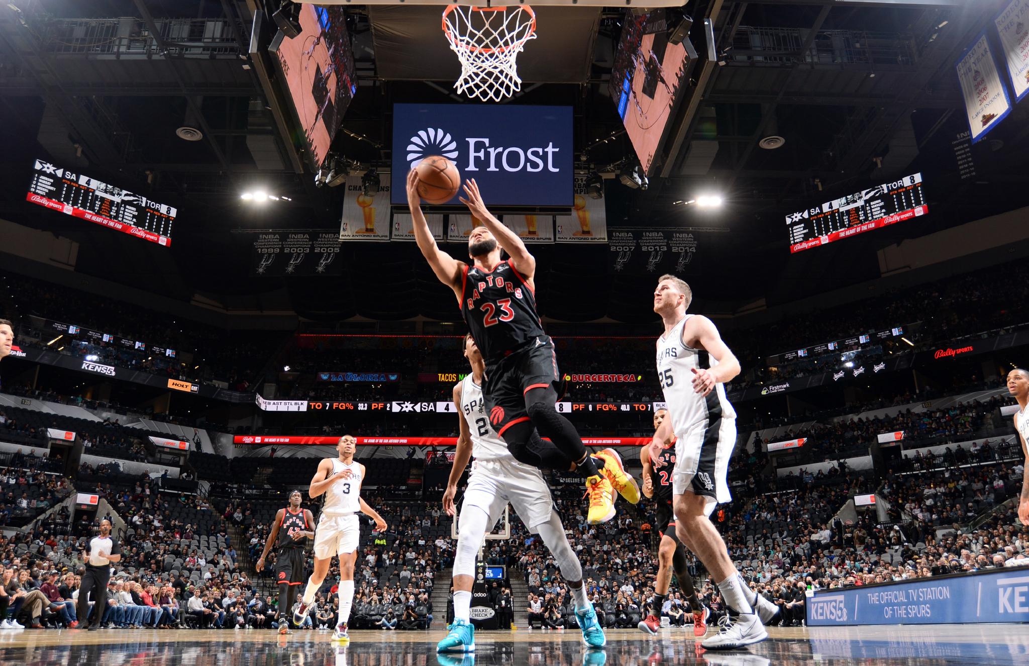 猛龙战胜马刺，稳坐榜首