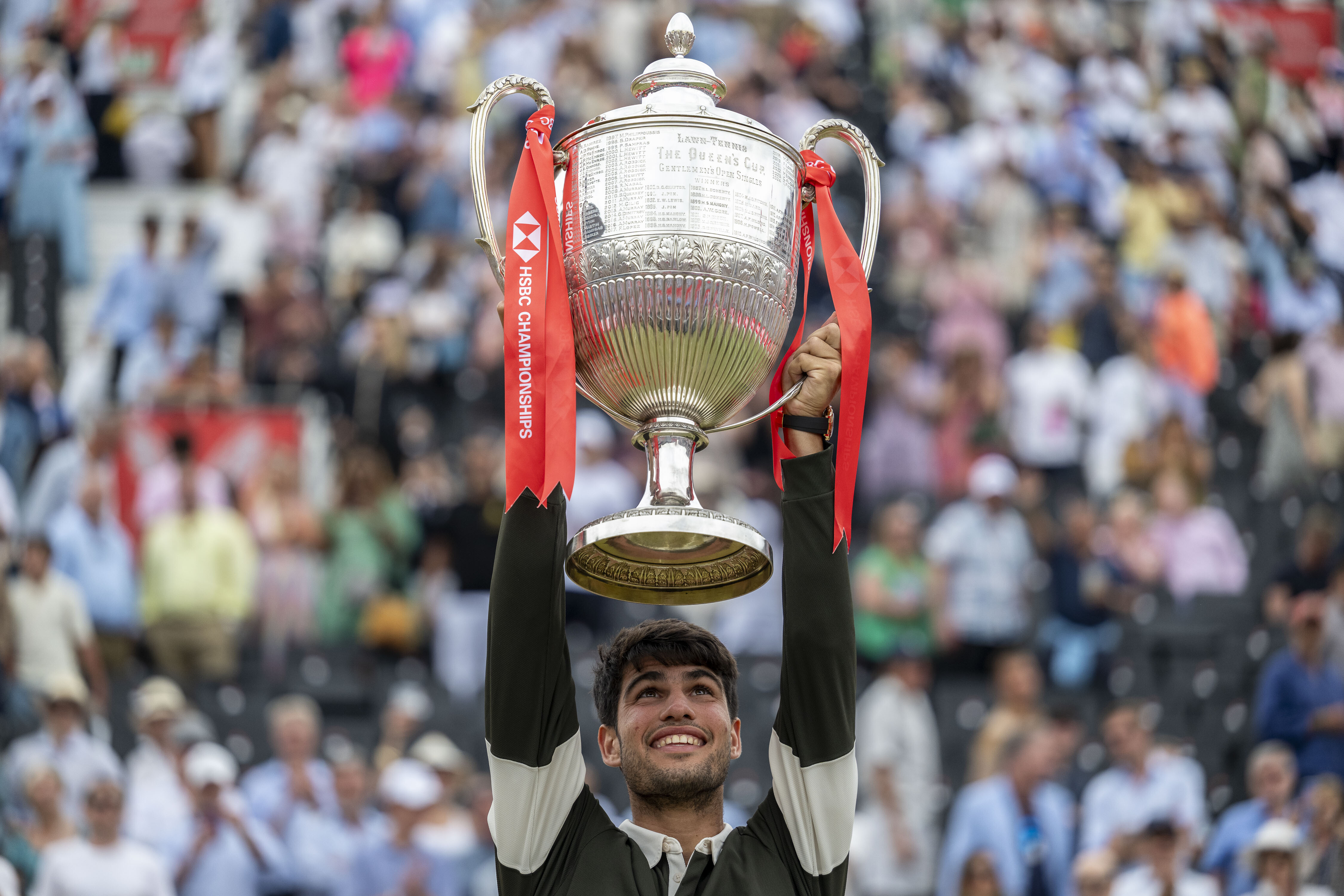 意大利网球队轻取德国网球队，阿尔卡拉斯制霸全场