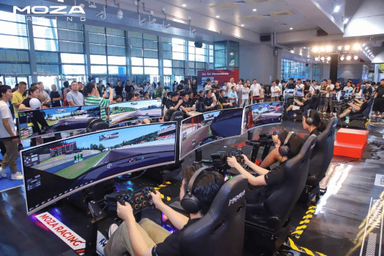 关于赛车决赛震撼开打，巅峰对决引爆全场的信息