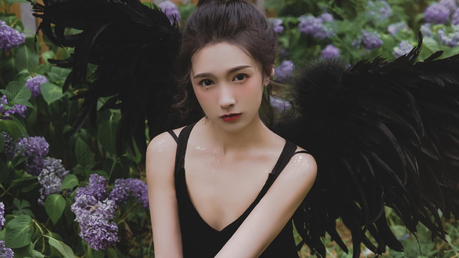 开云体育官方网站-当莫兰特化身球场哲学家，他用一场教科书式演出，将胜利写进森林狼的基因